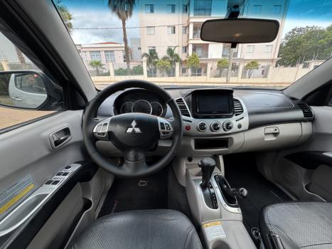 MITSUBISHI L 200 Triton 3.2 16V HPE 4X4 CABINE DUPLA TURBO DIESEL INTERCOOLER, Foto 7