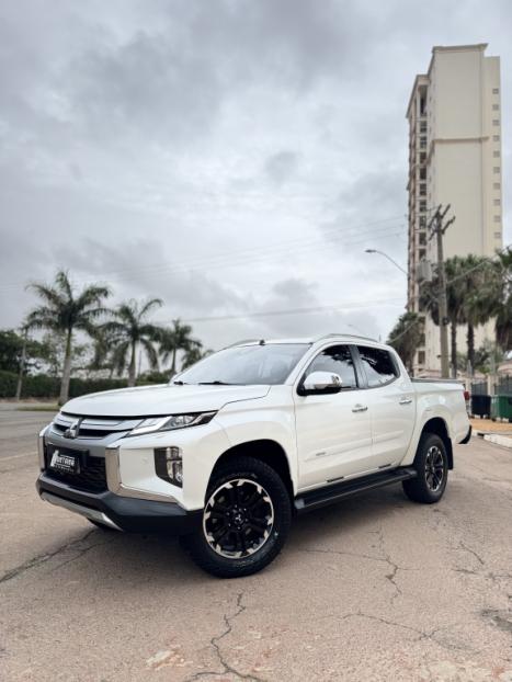 MITSUBISHI L 200 Triton 2.4 16V SPORT HPE-S 4X4 CABINE DUPLA TURBO DIESEL AUTOMTICO, Foto 1