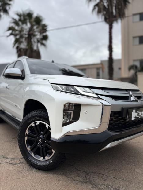 MITSUBISHI L 200 Triton 2.4 16V SPORT HPE-S 4X4 CABINE DUPLA TURBO DIESEL AUTOMTICO, Foto 2