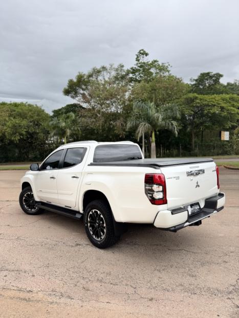 MITSUBISHI L 200 Triton 2.4 16V SPORT HPE-S 4X4 CABINE DUPLA TURBO DIESEL AUTOMTICO, Foto 9