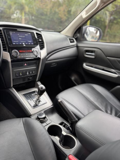 MITSUBISHI L 200 Triton 2.4 16V SPORT HPE-S 4X4 CABINE DUPLA TURBO DIESEL AUTOMTICO, Foto 12