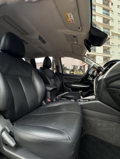 MITSUBISHI L 200 Triton 2.4 16V SPORT HPE-S 4X4 CABINE DUPLA TURBO DIESEL AUTOMTICO, Foto 15