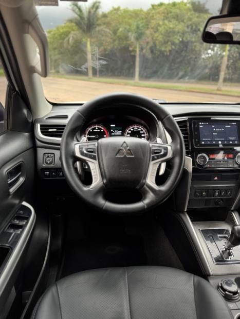 MITSUBISHI L 200 Triton 2.4 16V SPORT HPE-S 4X4 CABINE DUPLA TURBO DIESEL AUTOMTICO, Foto 18