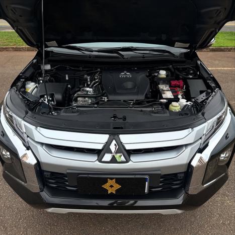 MITSUBISHI L 200 Triton 2.4 16V SPORT HPE-S 4X4 CABINE DUPLA TURBO DIESEL AUTOM�TICO, Foto 11