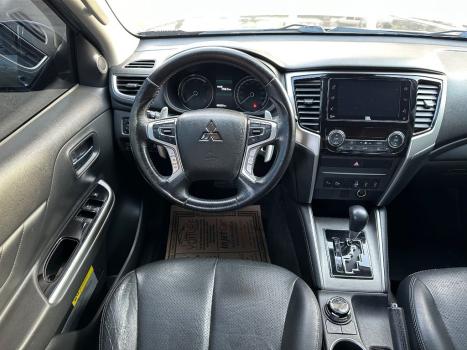 MITSUBISHI L 200 Triton 2.4 16V SPORT HPE-S 4X4 CABINE DUPLA TURBO DIESEL AUTOM�TICO, Foto 11