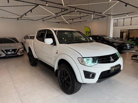 MITSUBISHI L 200 Triton 2.4 16V FLEX HLS CHROME CABINE DUPLA, Foto 3