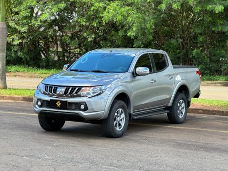 MITSUBISHI L 200 Triton 2.4 16V OUTDOOR HPE-S 4X4 CABINE DUPLA TURBO DIESEL AUTOM�TICO, Foto 3