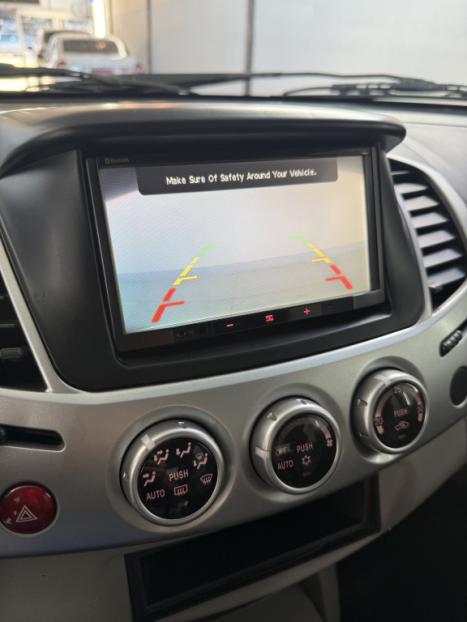 MITSUBISHI L 200 Triton 3.2 16V HPE 4X4 CABINE DUPLA TURBO DIESEL INTERCOOLER AUTOM�TICO, Foto 13