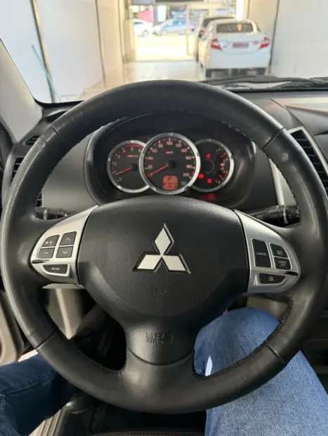 MITSUBISHI L 200 Triton 3.2 16V HPE 4X4 CABINE DUPLA TURBO DIESEL INTERCOOLER AUTOM�TICO, Foto 18