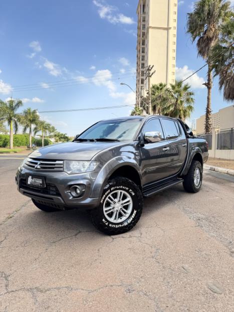 MITSUBISHI L 200 Triton 3.2 16V HPE 4X4 CABINE DUPLA TURBO DIESEL INTERCOOLER AUTOM�TICO, Foto 1
