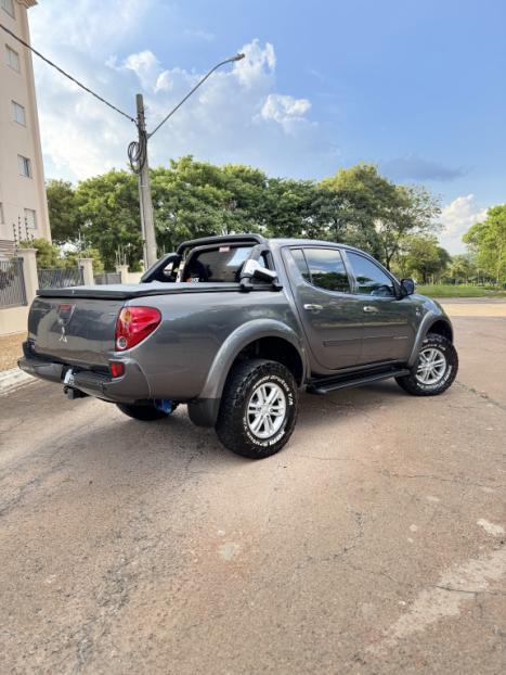 MITSUBISHI L 200 Triton 3.2 16V HPE 4X4 CABINE DUPLA TURBO DIESEL INTERCOOLER AUTOM�TICO, Foto 9