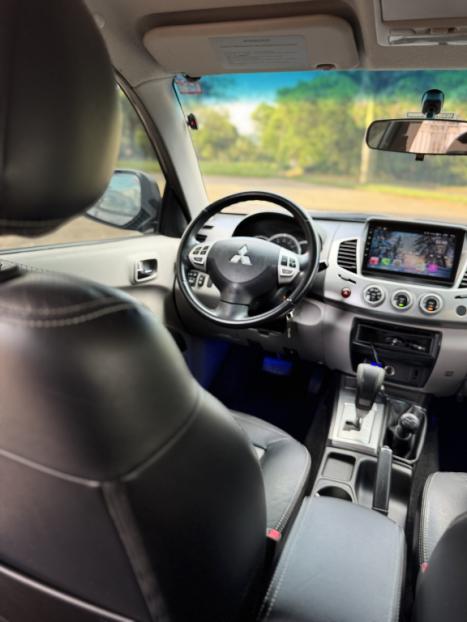MITSUBISHI L 200 Triton 3.2 16V HPE 4X4 CABINE DUPLA TURBO DIESEL INTERCOOLER AUTOM�TICO, Foto 12