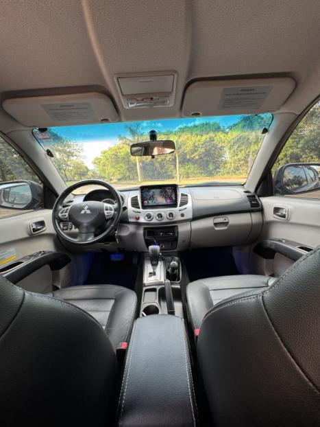 MITSUBISHI L 200 Triton 3.2 16V HPE 4X4 CABINE DUPLA TURBO DIESEL INTERCOOLER AUTOM�TICO, Foto 22