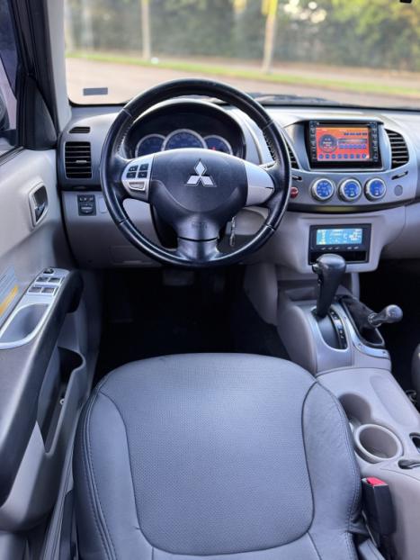 MITSUBISHI L 200 Triton 3.2 16V HPE 4X4 CABINE DUPLA TURBO DIESEL INTERCOOLER AUTOM�TICO, Foto 16