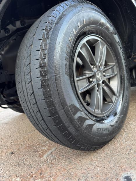 MITSUBISHI L 200 Triton 3.2 16V HPE 4X4 CABINE DUPLA TURBO DIESEL INTERCOOLER AUTOM�TICO, Foto 22