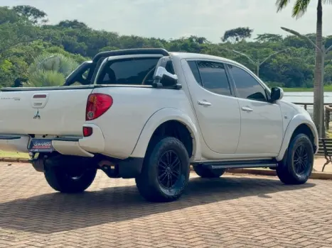 MITSUBISHI L 200 Triton 3.2 16V HPE 4X4 CABINE DUPLA TURBO DIESEL INTERCOOLER AUTOM�TICO, Foto 8