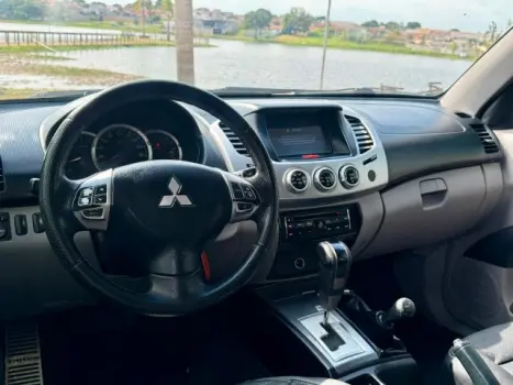 MITSUBISHI L 200 Triton 3.2 16V HPE 4X4 CABINE DUPLA TURBO DIESEL INTERCOOLER AUTOM�TICO, Foto 10