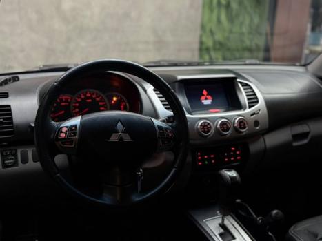 MITSUBISHI L 200 Triton 3.2 16V HPE 4X4 CABINE DUPLA TURBO DIESEL INTERCOOLER AUTOM�TICO, Foto 10