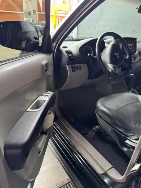 MITSUBISHI L 200 Triton 3.2 16V HPE 4X4 CABINE DUPLA TURBO DIESEL INTERCOOLER AUTOM�TICO, Foto 8