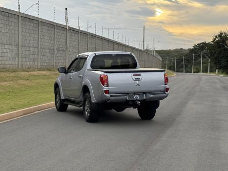 MITSUBISHI L 200 Triton 3.2 16V HPE 4X4 CABINE DUPLA TURBO DIESEL INTERCOOLER AUTOM�TICO, Foto 4