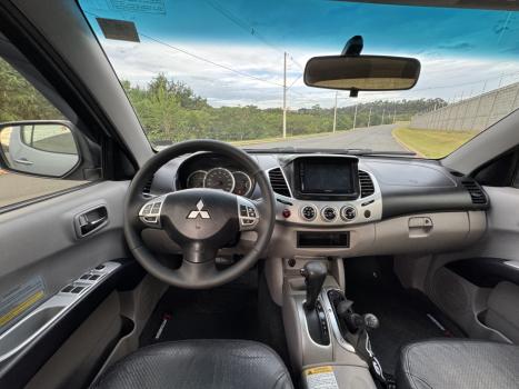 MITSUBISHI L 200 Triton 3.2 16V HPE 4X4 CABINE DUPLA TURBO DIESEL INTERCOOLER AUTOM�TICO, Foto 7