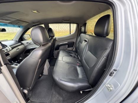 MITSUBISHI L 200 Triton 3.2 16V HPE 4X4 CABINE DUPLA TURBO DIESEL INTERCOOLER AUTOM�TICO, Foto 9