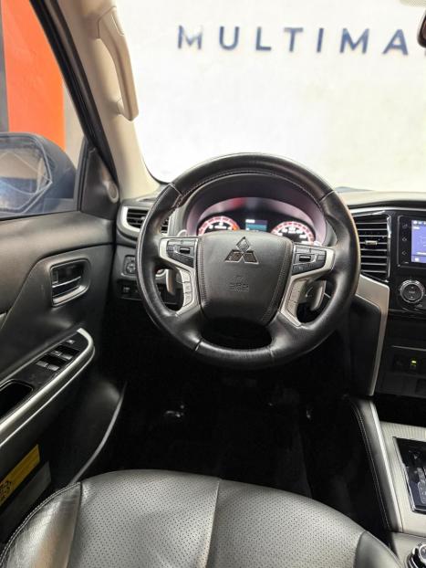 MITSUBISHI L 200 Triton 2.4 16V SPORT HPE-S 4X4 CABINE DUPLA TURBO DIESEL AUTOM�TICO, Foto 8