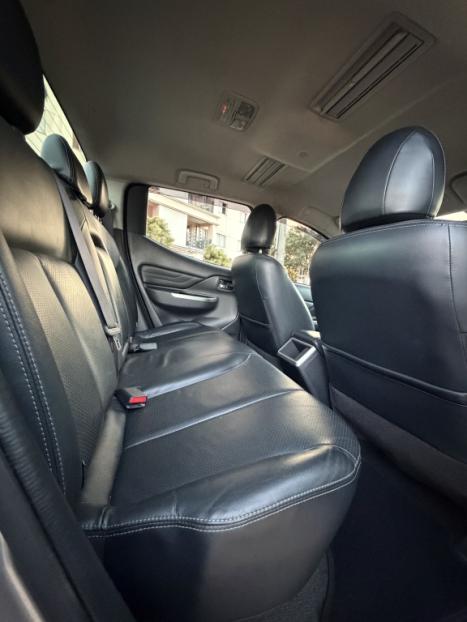 MITSUBISHI L 200 Triton 2.4 16V SPORT HPE 4X4 CABINE DUPLA TURBO DIESEL AUTOM�TICO, Foto 27