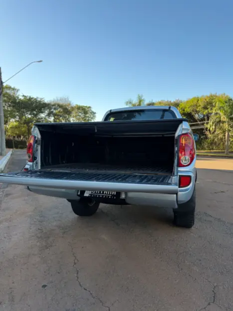 MITSUBISHI L 200 Triton 3.2 16V GLX 4X4 CABINE DUPLA TURBO DIESEL INTERCOOLER, Foto 7
