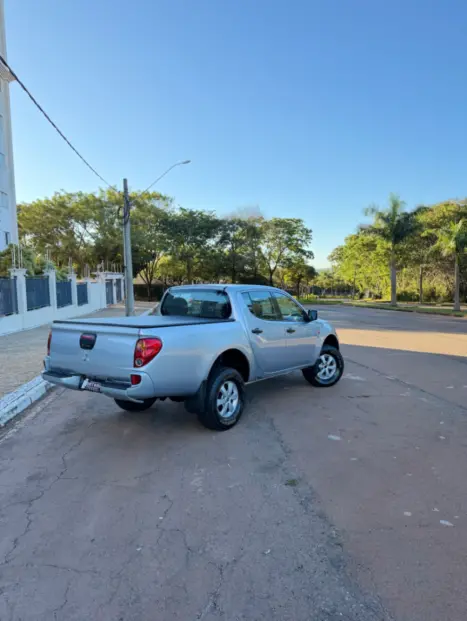 MITSUBISHI L 200 Triton 3.2 16V GLX 4X4 CABINE DUPLA TURBO DIESEL INTERCOOLER, Foto 8
