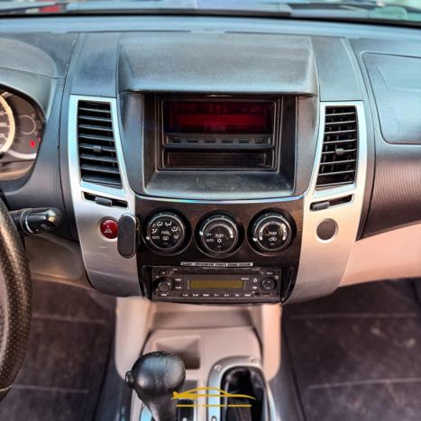 MITSUBISHI L 200 Triton 3.5 V6 HPE 4X4 FLEX CABINE DUPLA AUTOM�TICO, Foto 11