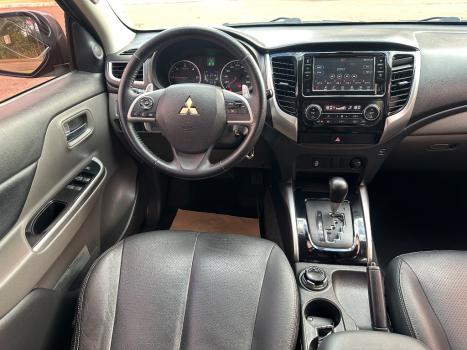MITSUBISHI L 200 Triton 2.4 16V SPORT HPE 4X4 CABINE DUPLA TURBO DIESEL AUTOM�TICO, Foto 12