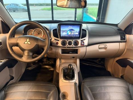 MITSUBISHI L 200 Triton 2.4 16V FLEX HLS CABINE DUPLA, Foto 11