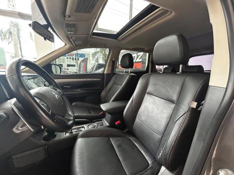 MITSUBISHI Outlander 2.0 16V 4P AUTOMÁTICO, Foto 7 MITSUBISHI Outlander 2.0 16V 4P AUTOMÁTICO, Foto 7