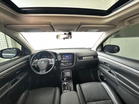 MITSUBISHI Outlander 2.0 16V 4P AUTOMÁTICO, Foto 9 MITSUBISHI Outlander 2.0 16V 4P AUTOMÁTICO, Foto 9