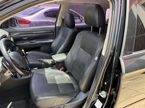 MITSUBISHI Outlander 2.2 16V 4P 4X4 DIESEL AUTOM�TICO, Foto 7