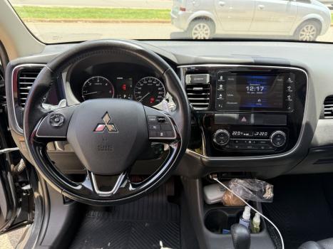 MITSUBISHI Outlander 2.2 16V 4P 4X4 DIESEL AUTOM�TICO, Foto 11