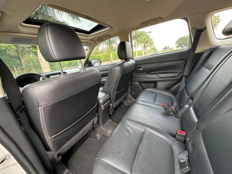 MITSUBISHI Outlander 2.0 16V 4P AUTOM�TICO, Foto 11