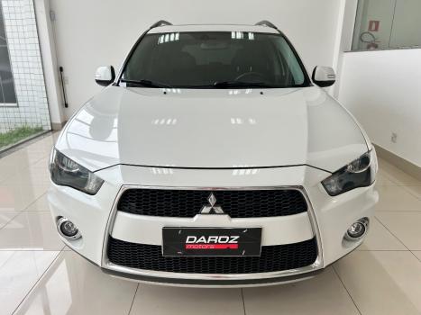 MITSUBISHI Outlander 3.0 V6 24V 4P GT 4X4 AUTOM�TICO, Foto 2