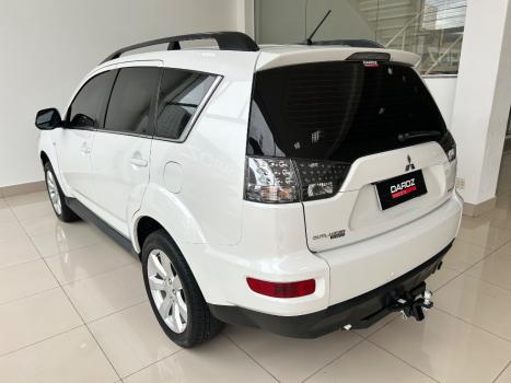 MITSUBISHI Outlander 3.0 V6 24V 4P GT 4X4 AUTOM�TICO, Foto 4