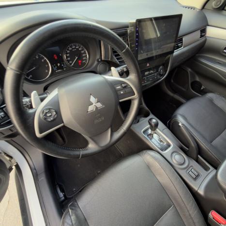 MITSUBISHI Outlander 2.0 16V 4P AUTOM�TICO, Foto 9