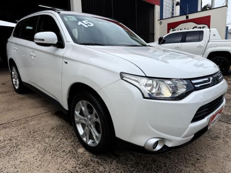 MITSUBISHI Outlander 3.0 V6 24V 4P GT 4X4 AUTOM�TICO, Foto 1