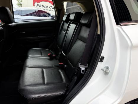 MITSUBISHI Outlander 3.0 V6 24V 4P GT 4X4 AUTOM�TICO, Foto 8