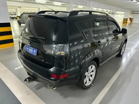 MITSUBISHI Outlander 3.0 V6 24V 4P GT 4X4 AUTOM�TICO, Foto 6