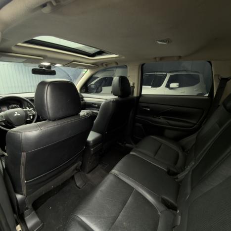 MITSUBISHI Outlander 2.0 16V 4P AUTOMÁTICO, Foto 9