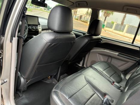 MITSUBISHI Pajero 3.2 16V 4P 4X4 HPE TURBO DIESEL INTERCOOLER AUTOM�TICO, Foto 9