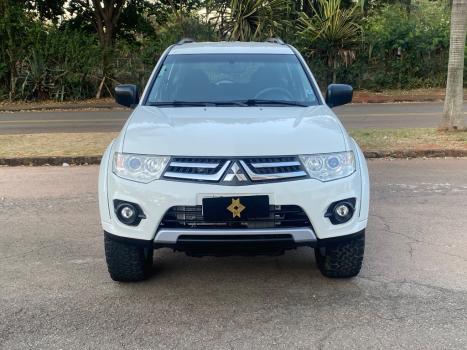 MITSUBISHI Pajero 3.2 16V 4P 4X4 TURBO DIESEL INTERCOOLER AUTOM�TICO, Foto 2