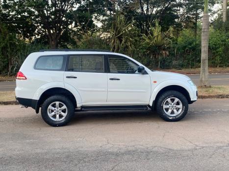 MITSUBISHI Pajero 3.2 16V 4P 4X4 TURBO DIESEL INTERCOOLER AUTOM�TICO, Foto 6