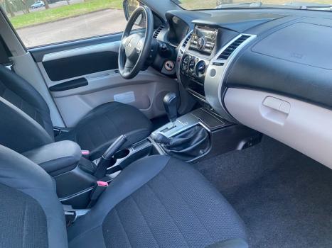 MITSUBISHI Pajero 3.2 16V 4P 4X4 TURBO DIESEL INTERCOOLER AUTOM�TICO, Foto 9