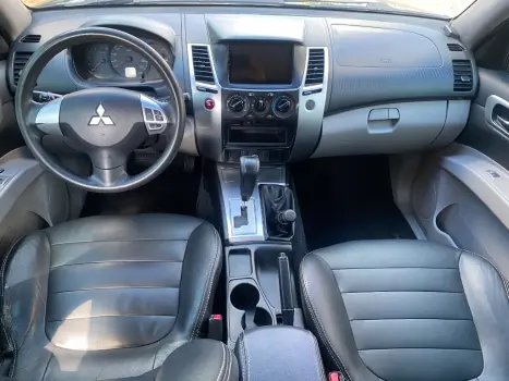 MITSUBISHI Pajero 3.2 16V 4P 4X4 TURBO DIESEL INTERCOOLER AUTOM�TICO, Foto 7